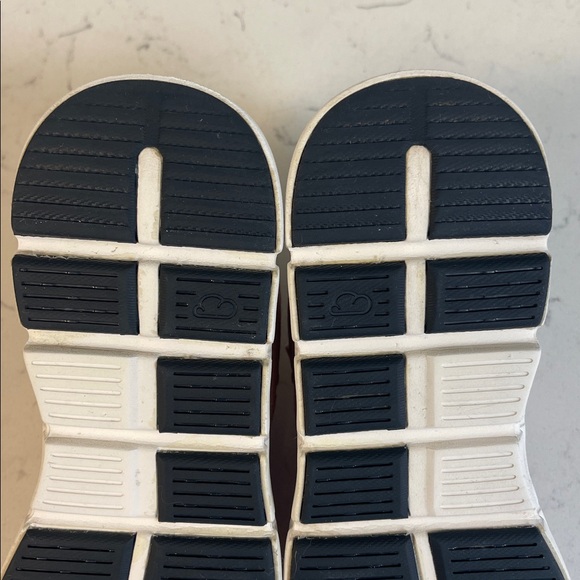 On Running Cloud Play Kids Athletic Shoes Size 13 Zephyr / White Girls Trainers - Picture 11 of 17